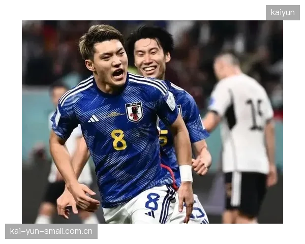 日本队近年来对阵德国队的心理优势明显，高效的反击战术成为克制德国传控体系的有效手段。
